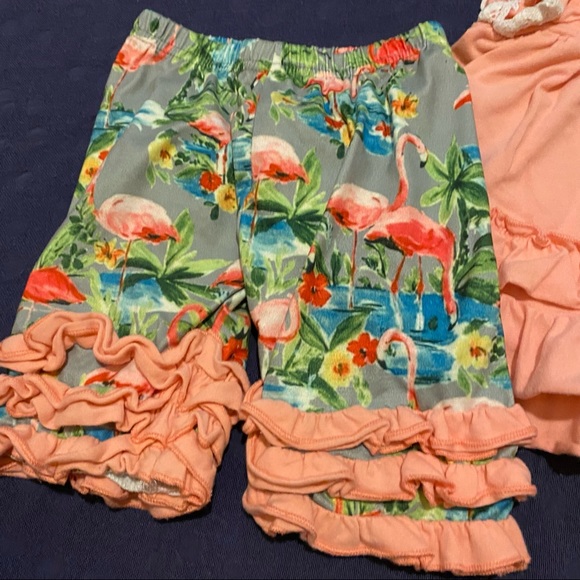 Beautiful flamingo shorts set!!🦩 - Picture 2 of 5